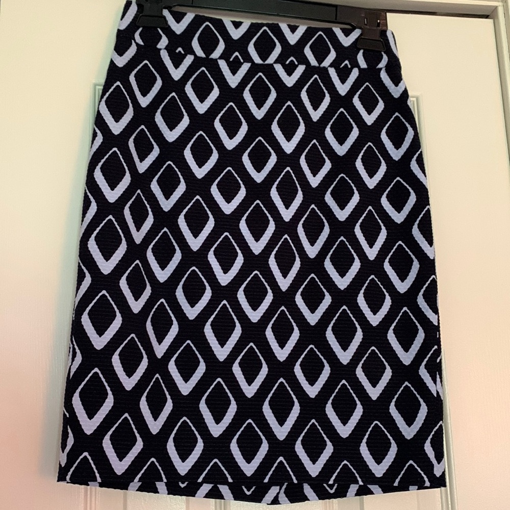 Ann Taylor Navy Blue with Light Blue Diamond Pattern 00P